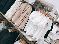 -优衣库(上海金桥国际商业广场店)