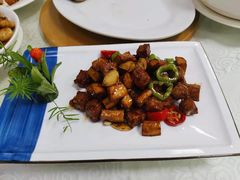 -合和美食馆(壹村东心岭2巷店)