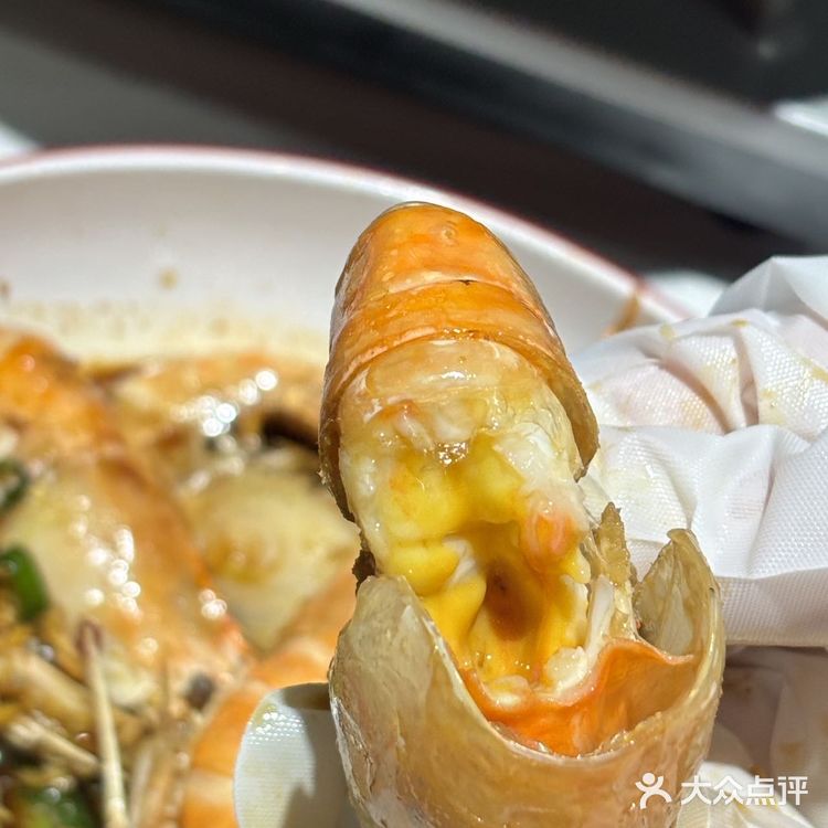 当然会爱咯，毕竟他家的虾蟹巨巨巨香