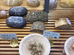 -焙丽拾光(麦凯乐直营店)