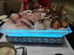 -红鼎豆捞·非遗鲍皇汤火锅(宝丰路店)