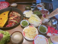 -萍姐火锅·公路夜市(武汉首店)