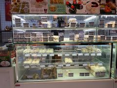 -白玉兰食品甜凤店(合生汇店)