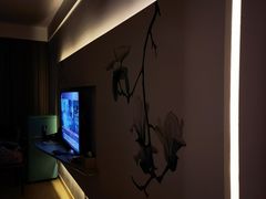 -白玉兰酒店(上海田子坊马当路地铁站店)