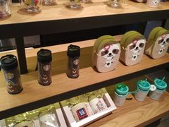 零售区-星巴克(广州百信广场东区店)