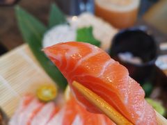 三文鱼刺身-日进一片海.生腌海鲜火锅.宵夜烧烤(三里屯总店)