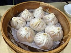 -莱莱小笼·乔艾