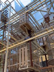 -PIPIKINGDOM皮皮王国欢乐号(欢乐海岸购物中心店)