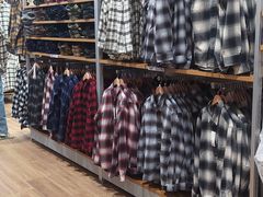 -优衣库(石家庄裕华万达广场店)