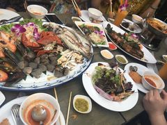 -The Dishes Seafood & Restaurant