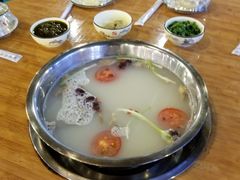 -去吃小龙虾·江湖菜·烧烤(南滨路店)