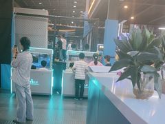 -超时空蹦床团建·VR潮玩运动娱乐·生日派对游乐园(金桥店)