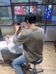 -Air Plus 美发沙龙