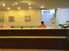 -如家酒店(青岛哈尔滨路万科城双山地铁站店)