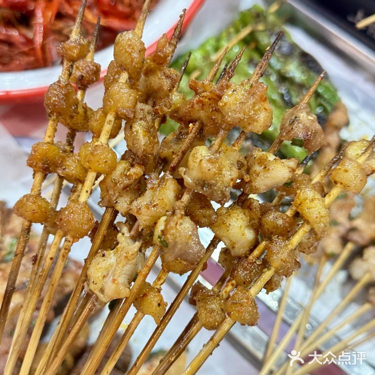 在长沙，只有这样的烧烤店才能赚我的💰