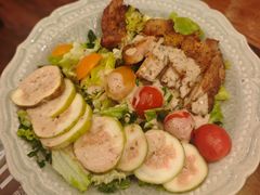 烤鸡肉鲜果主厨沙律-秘密旅行Bonjour(黑金冠 江南西店)