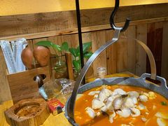 思茅酸汤鱼片-老滇山寨•云南特色菜•地方菜•民族风情歌舞表演(金碧店)