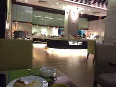 -上海虹桥君丽假日酒店(娄山关路地铁站店)