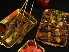 -何师烧烤Pro ·江湖川菜·小龙虾·精酿啤酒(太古里旗舰店)