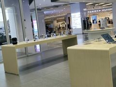 -华为授权体验店(中山公园来福士)