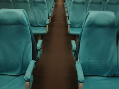 -龙阳路磁悬浮列车总站-停车场