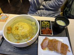 烟熏鸡腿蛋包饭-噹噹呀咪咖喱屋(三阳百盛店)