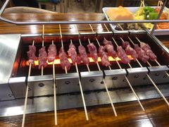 -哈尔滨小酒馆·鲜肉现穿自助烧烤(康新花园店)