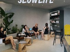 -HUG·拥抱咖啡(郑州宝龙广场店)