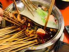 鸳鸯锅底-屋头串串(临江路店)