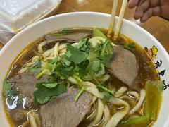 -晋合湘山西刀削面(中冀斯巴鲁大厦店)