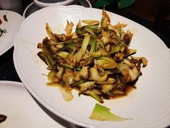 -五谷丰登农家院·地道胶东菜·海鲜烧烤(威海店)