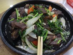 铁板孜然驴肉-河间老万驴肉火烧(福建北路店)