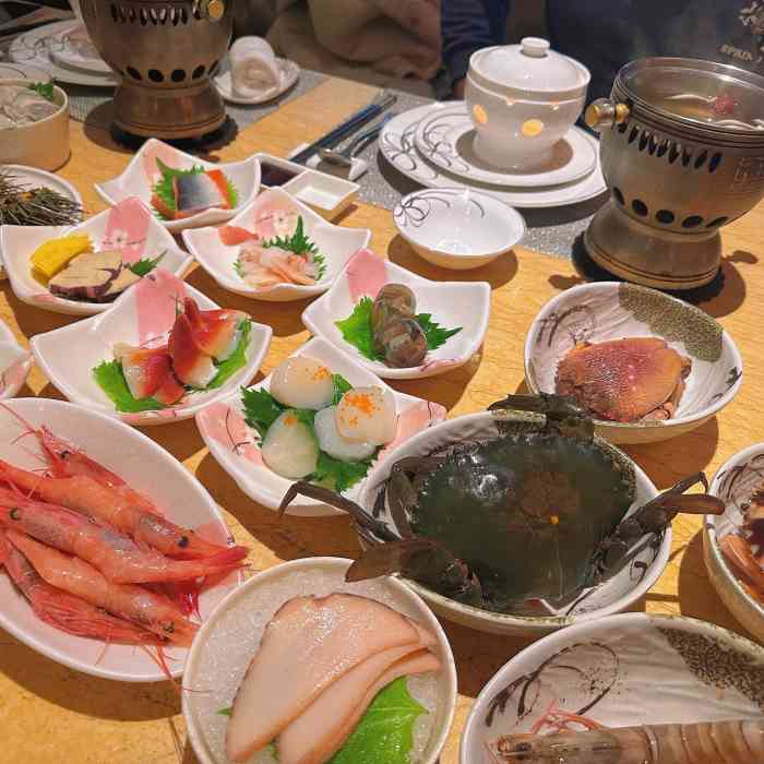 雍和会海鲜姿造自助(湖东店)-"提前预约了,到店核对信息后,立马有服务
