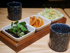 开胃小菜三拼-人间酒暖·Go blanc·烧鸟·深夜食堂(陆家嘴店)