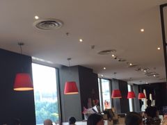 -必胜客(证大大拇指店)