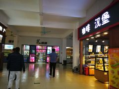 -阳山北服务区-停车场