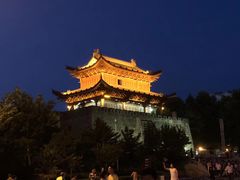 -巴陵广场