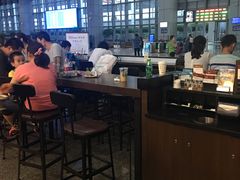 大堂-星巴克(溧阳高铁站店)