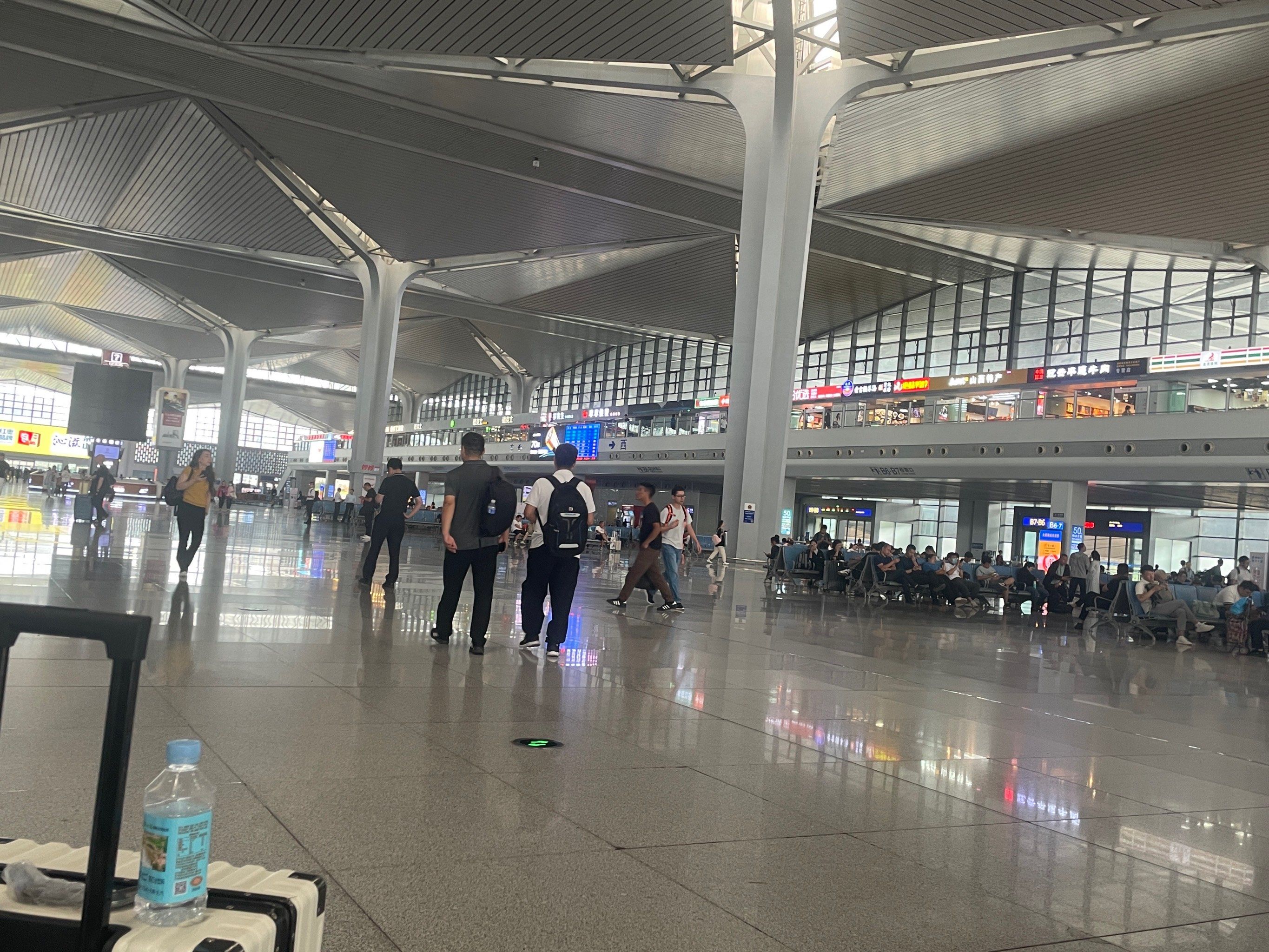 太原南站没有方便面?
