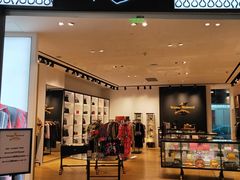 -Vivienne Westwood(上海来福士广场店)