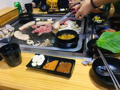 -小黑猪石板烤肉(美食街店)
