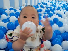 -蓝鲸奇亲子游泳俱乐部