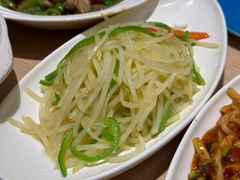 -渝信川菜 · 川味家常菜(财富购物中心店)