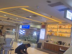 -武汉大学附属爱尔眼科医院(湖北总院)