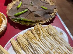 -潮汕·草根牛肉档(上海荟聚城市集市店)