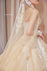 -Lady  Jane高端婚纱礼服馆