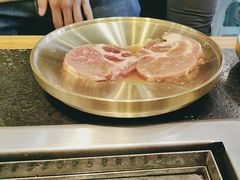 -臻牛烤肉