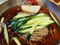 韩式冷面-唯成•韩国炭火烤肉 유성고기