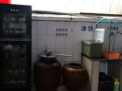 -正宗杨记普洱酸醋米线(总店)