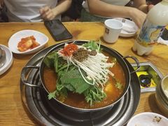 -喇喇排骨火锅·传统韩式脊骨汤(望京西园总店)
